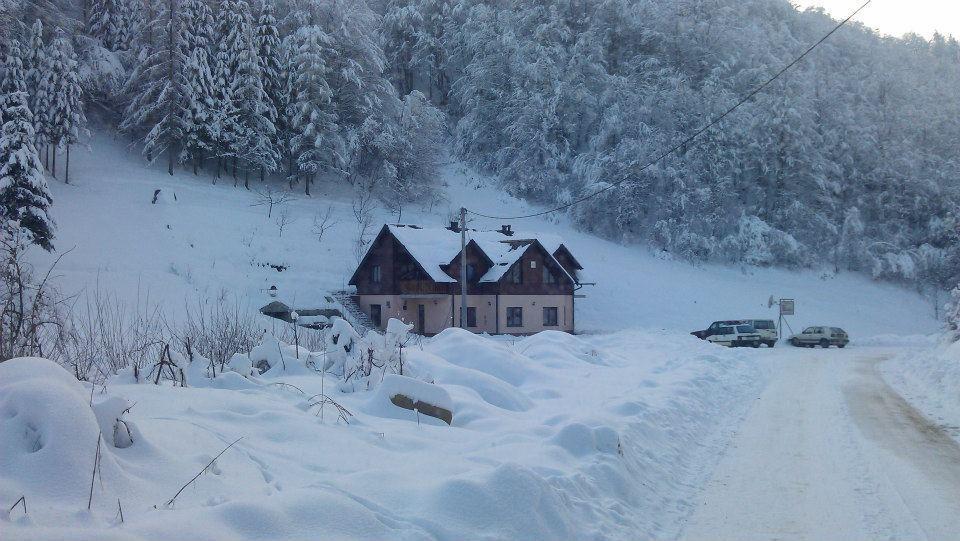 Motel Luka Dezevice Exterior foto