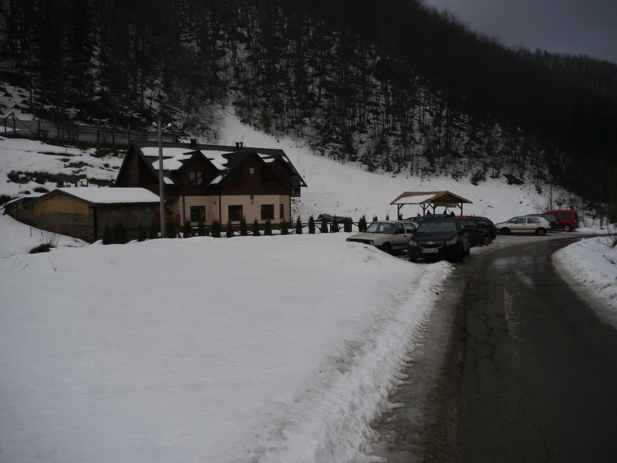 Motel Luka Dezevice Exterior foto