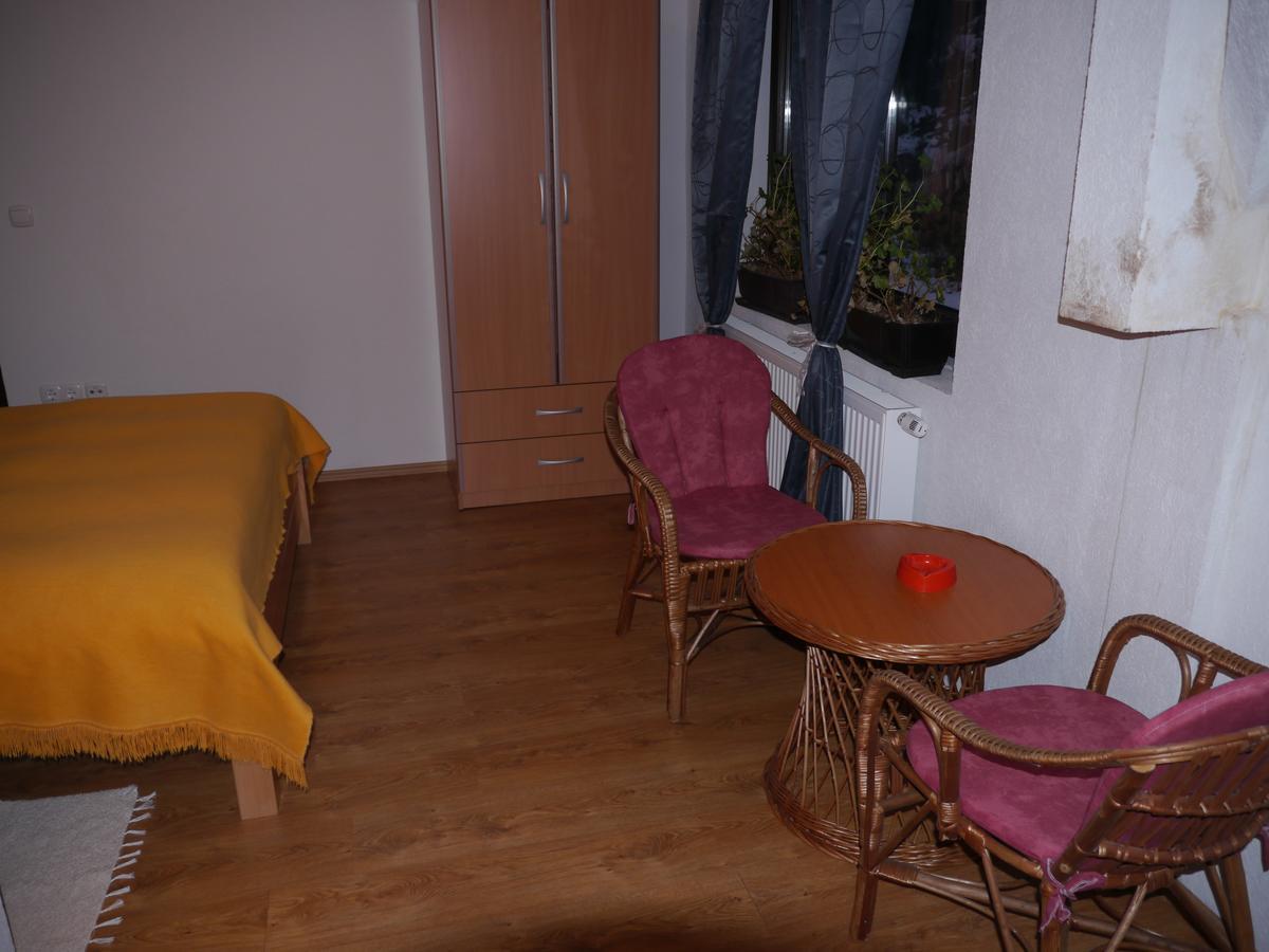 Motel Luka Dezevice Habitación foto